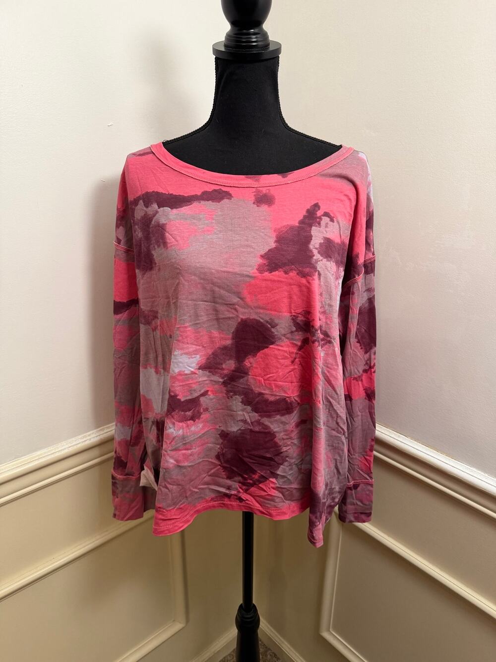 Seed to Style Organic Cotton Long Sleeve Watercolor Print Top Pink Plum Abstract